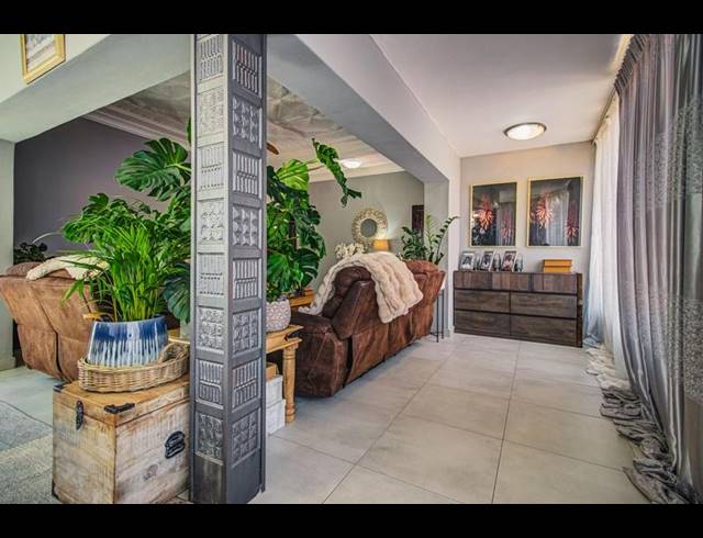 4 BEDROOM HOUSE FOR SALE IN KENSINGTON